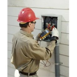 FLUKE 113 Echteffektiv-Multimeter 7 FLUKE 113 Echteffektiv-Multimeter -FLUKE Shop 15046877 4